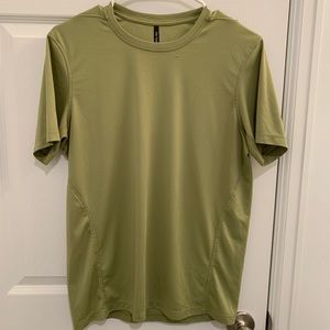 Men’s Ten Thousand Workout shirt